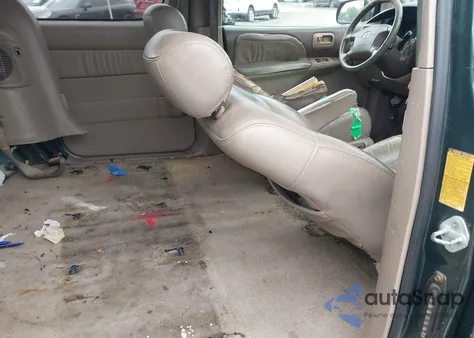 2000 Toyota Sienna Xle z USA, uszkodzony, nr VIN 4T3ZF13C5YU222543